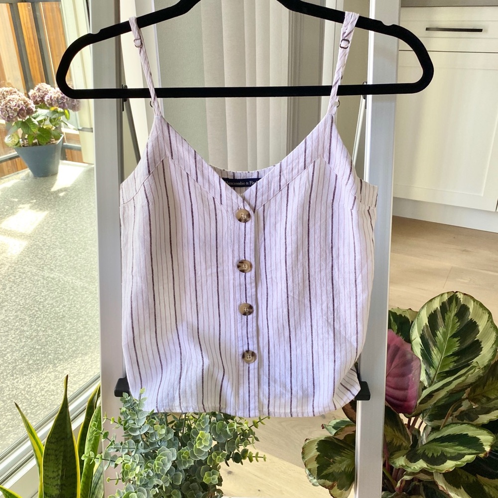 BNWOT Abercrombie camisole button down